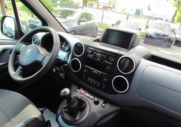 Peugeot Partner cena 28800 przebieg: 235000, rok produkcji 2013 z Kłobuck małe 466
